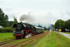 Die Glauchauer Dampflok 35 1097-1 überführte am 29. August zwei VSE-Museumszugwagen von einem auswärtigen Einsatz zurück nach Schwarzenberg. Foto: Steffen Schmidt